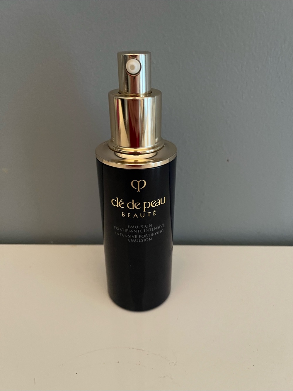 Cle de peau emulsion